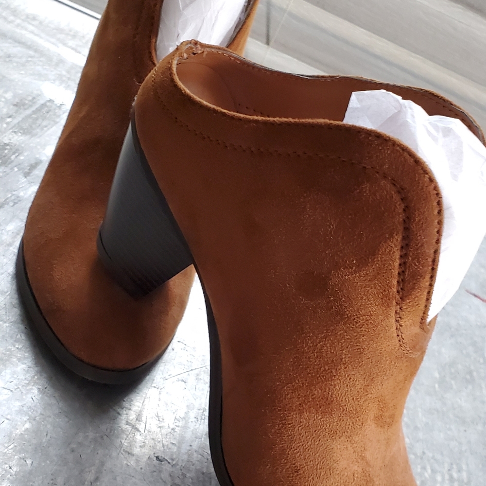 Booties Pierre Dumas Suede-All Man Made Material